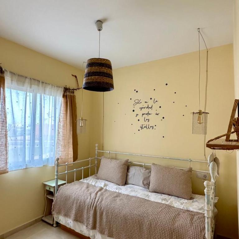 Casa Pez - Three-Bedroom House - 36