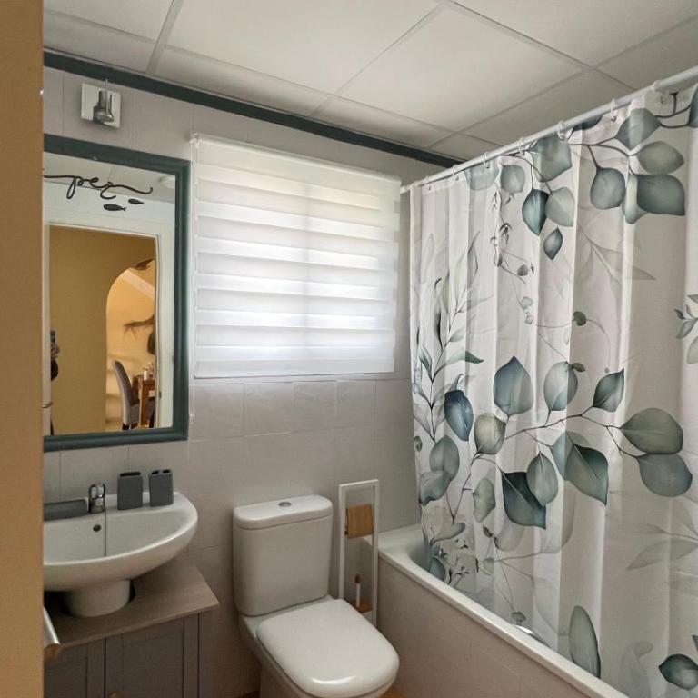Casa Pez - Three-Bedroom House - 27
