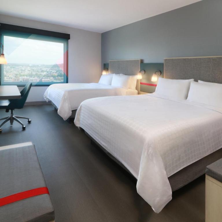 avid hotels - Tijuana - Otay by IHG - Standard Room with Two Queen Beds - 8