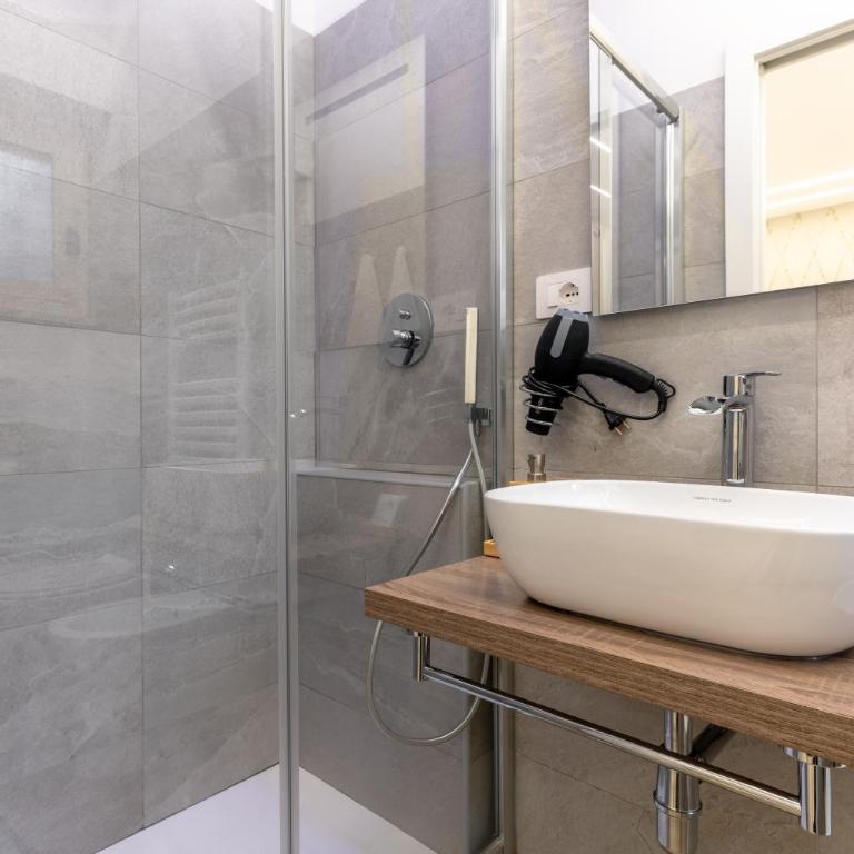 B&B Toto al Vaticano - Camera Tripla con Bagno Privato - 8
