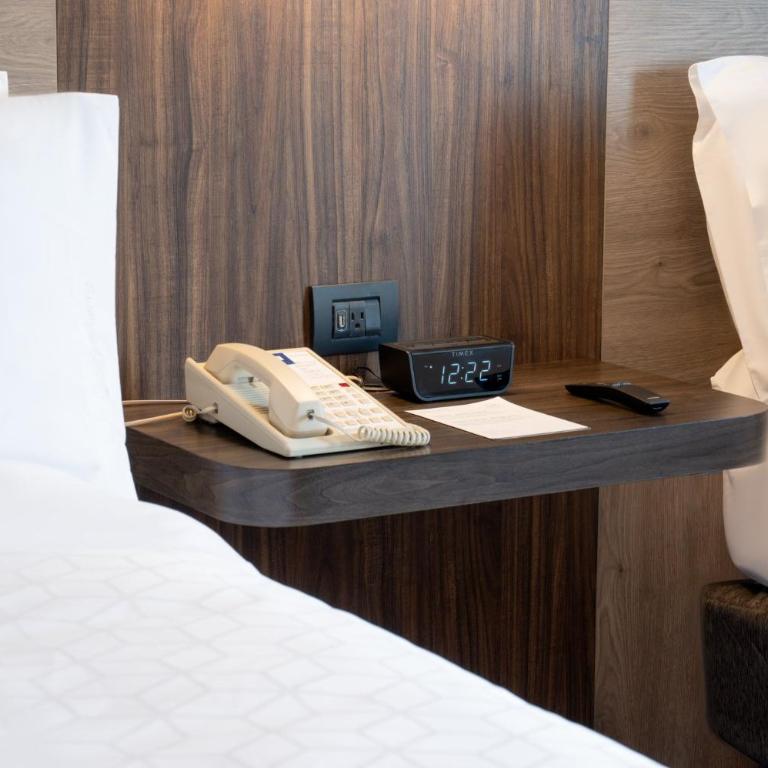 Holiday Inn Express Mexico City Satelite by IHG - Standard Double Room with Two Double Beds - 11