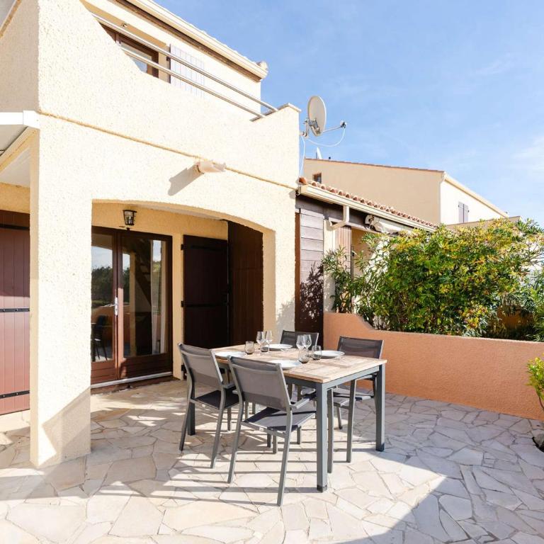 Pavillon T3 avec piscine, climatisation et parking à Narbonne-Plage - FR-1-409-248 - Villa - 1