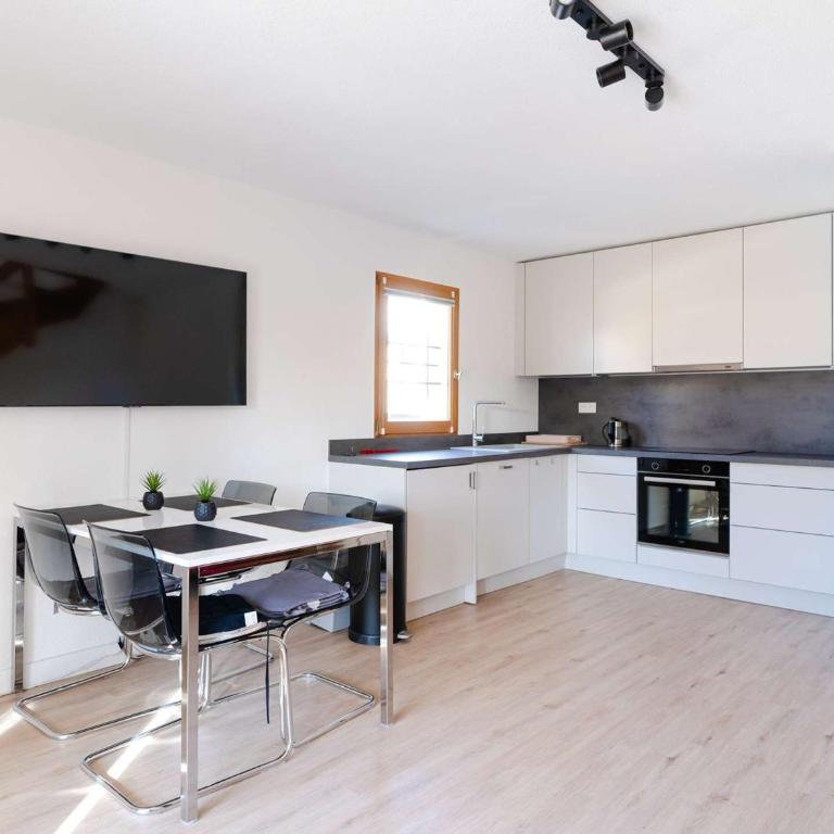 Pavillon T3 avec piscine, climatisation et parking à Narbonne-Plage - FR-1-409-248 - Villa - 5
