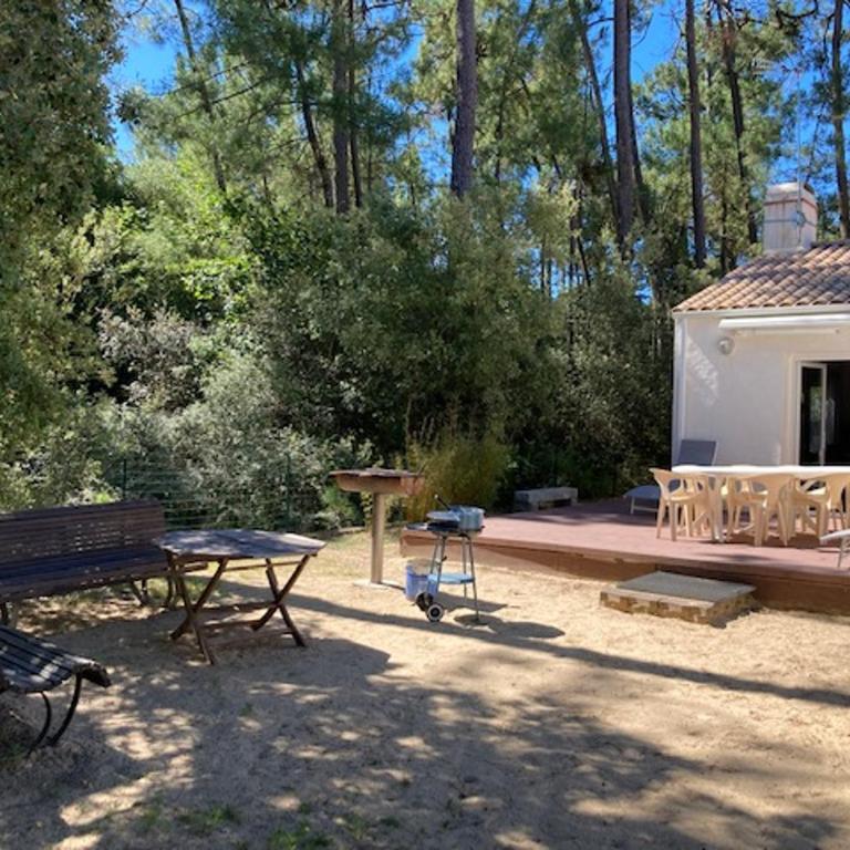 Spacieuse maison à St Jean de Monts, animaux admis, parking - FR-1-323-495 - Maison de Vacances - 3