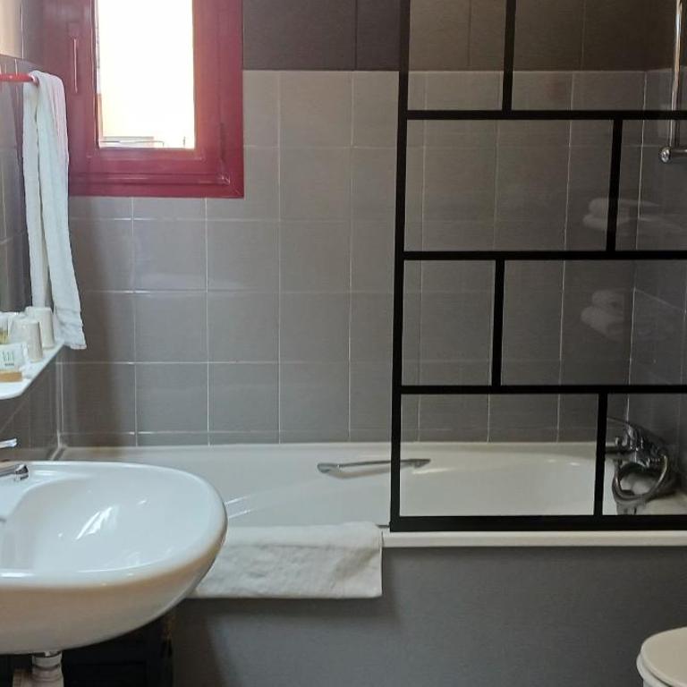 Hotel Médicis - Chambre Double Standard - 1