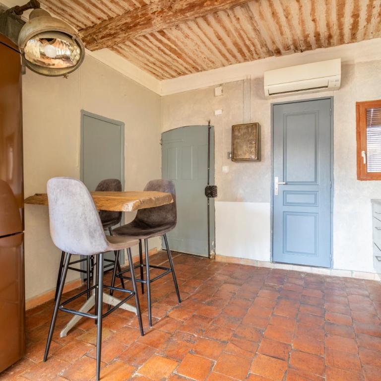 Authentique Appartement Aixois - One-Bedroom Apartment - 8