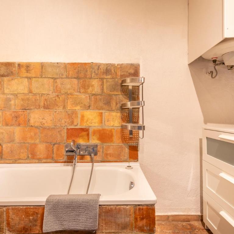 Authentique Appartement Aixois - One-Bedroom Apartment - 10