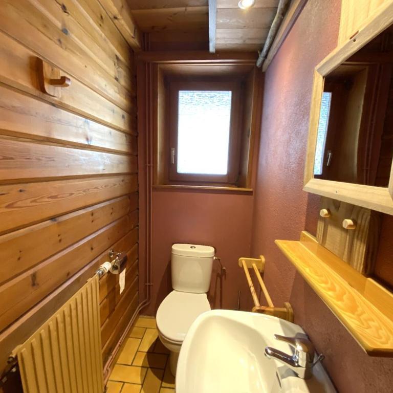 LE RENNE Chalet en bois au calme avec SPA Jacuzzi - Chalet con 3 Camere da Letto - 40