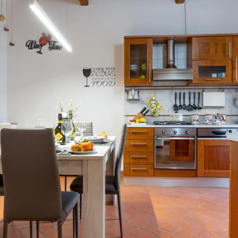 GuestHost - Piazza Artigiani Pisa Lovely Apartment - Two-Bedroom Apartment - 2