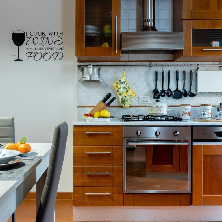GuestHost - Piazza Artigiani Pisa Lovely Apartment - Two-Bedroom Apartment - 3