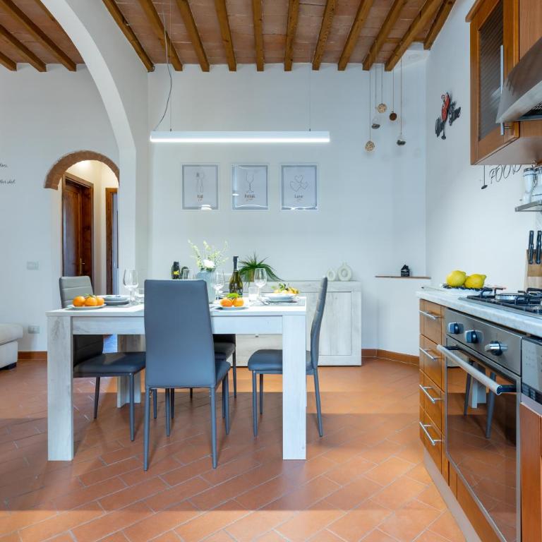 GuestHost - Piazza Artigiani Pisa Lovely Apartment - Two-Bedroom Apartment - 5