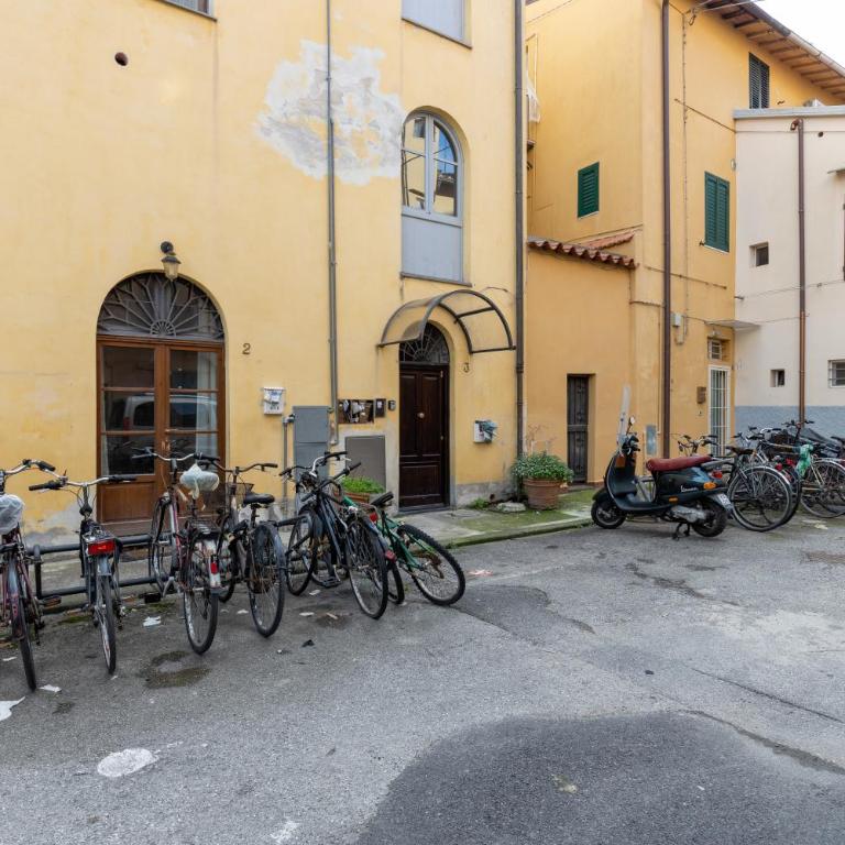 GuestHost - Piazza Artigiani Pisa Lovely Apartment - Two-Bedroom Apartment - 18
