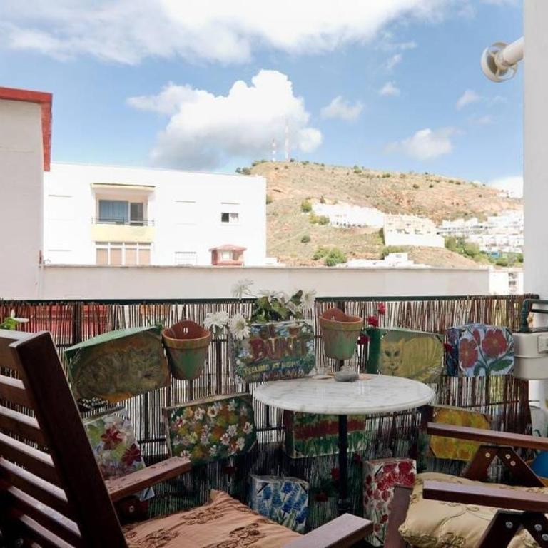 Views and Calm by City Center - Apartamento de 3 dormitorios - 1