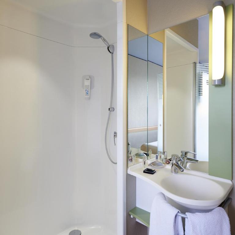ibis budget Genève Petit-Lancy - Chambre Triple - 8