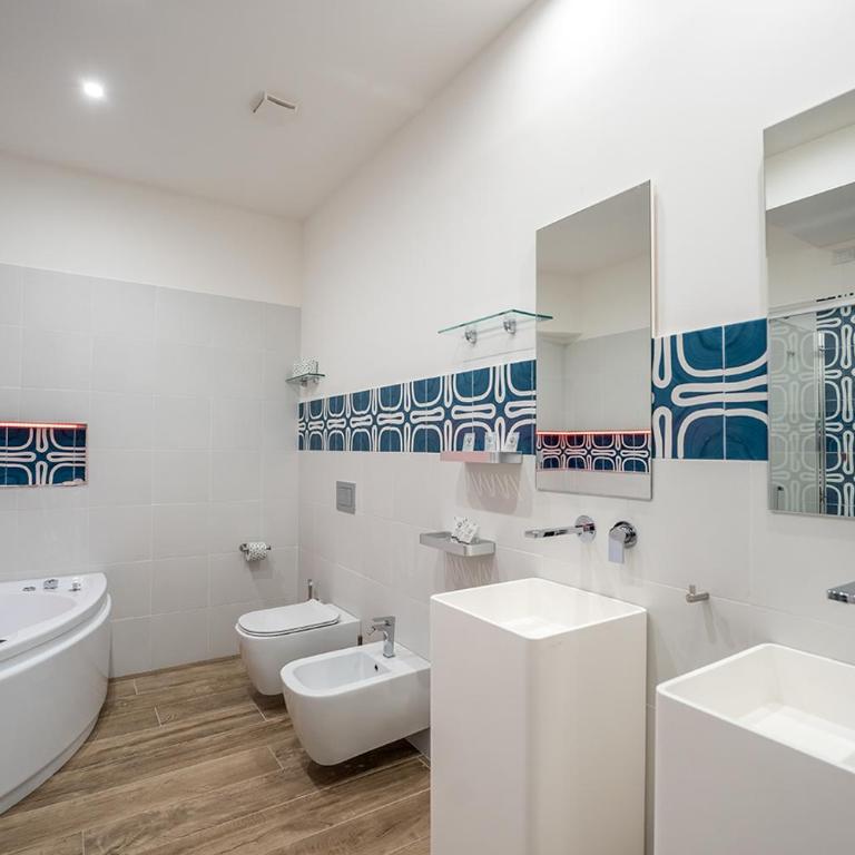 Medina Art & LifeStyle H., by ClaPa Group Dislocated Hospitality - Suite con Vasca Idromassaggio - 4