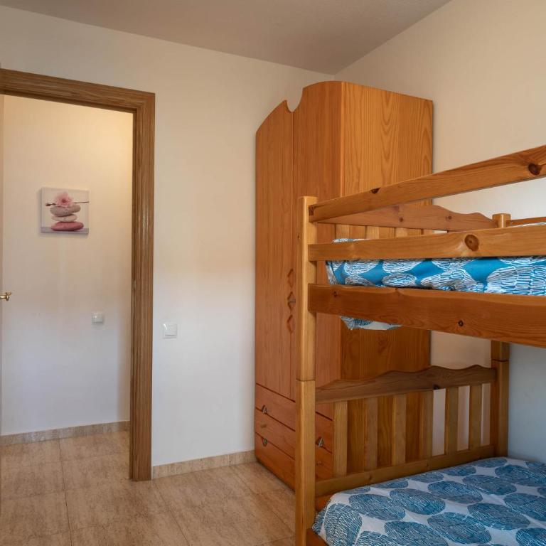 AT044 Cerca de la playa, con piscina y airco - Two-Bedroom Apartment - 24