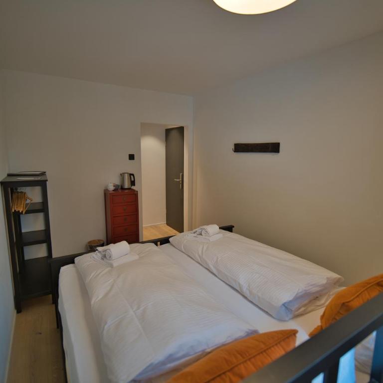 Eiger View Alpine Lodge - Doppel-/ Zweibettzimmer - 5
