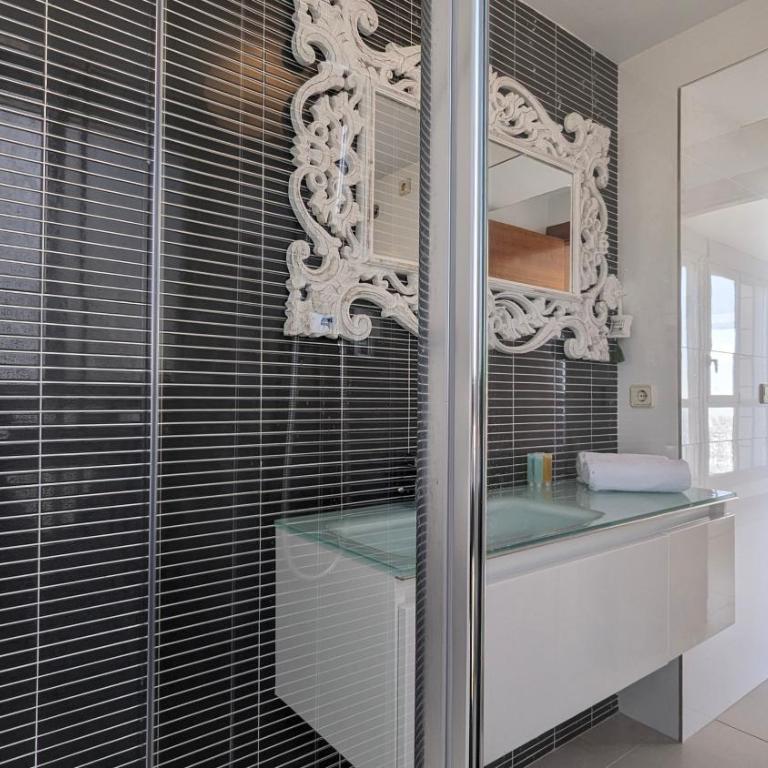BAUPRES premium apartment - Three-Bedroom Apartment - 19