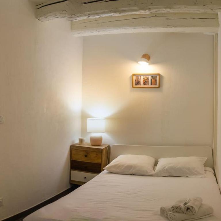 Appartement avec cour privée + clim séjour + wifi - Apartamento de 1 dormitorio - 4