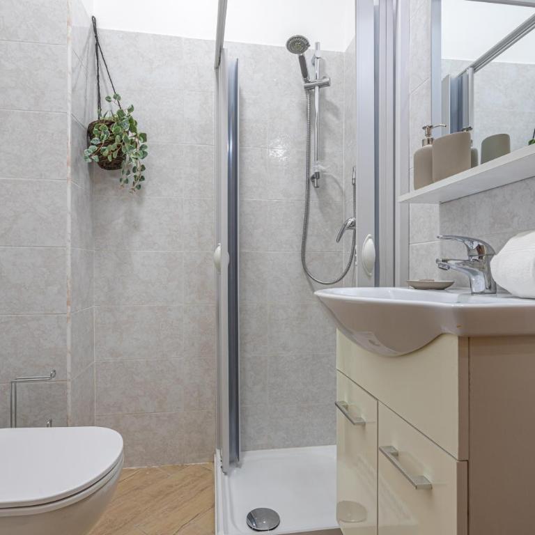 Casa Abeba a Roma, 20 minuti dal Colosseo! - Camera Matrimoniale Deluxe con 1 Letto Supplementare - 5