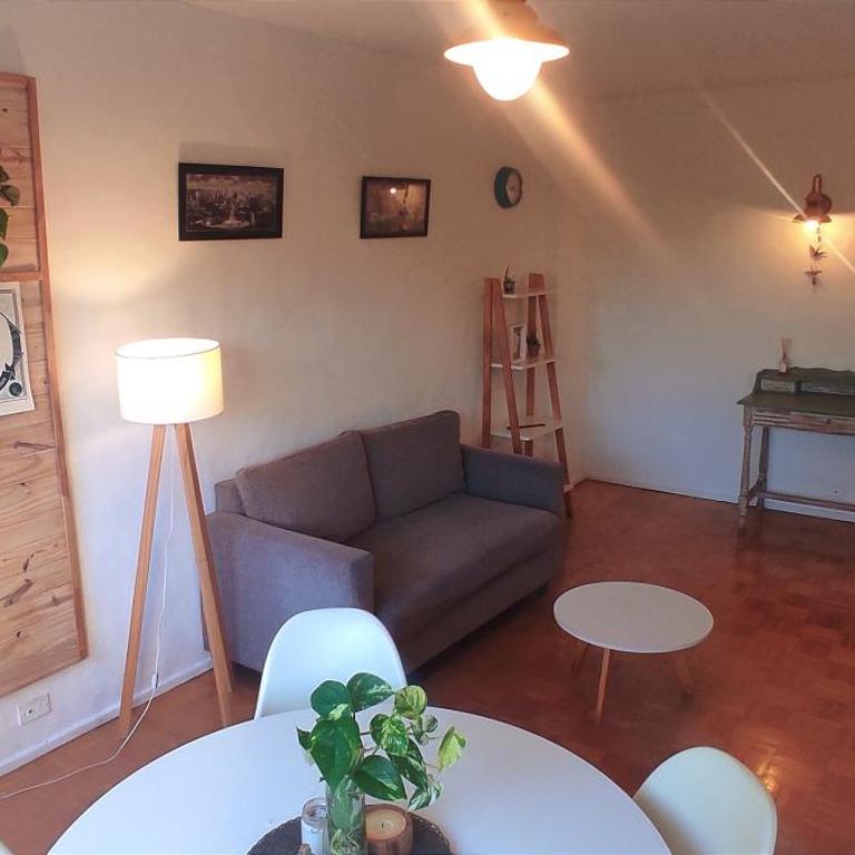 Vintage, amplio y luminoso cerca del río! - Apartamento de 1 dormitorio - 3