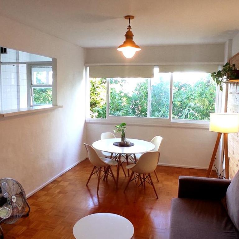 Vintage, amplio y luminoso cerca del río! - Apartamento de 1 dormitorio - 1