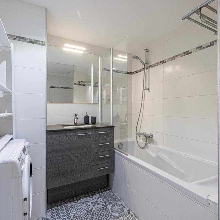 New listing - 1 Bed Apt,Air-Con,Beach access,Sea - Appartement 1 Chambre - 9