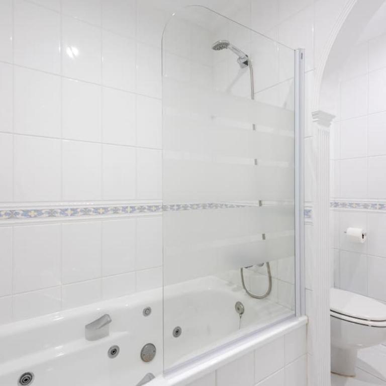 Remo Carihuela a pie de playa parking privado - Apartamento con vistas al mar - 8