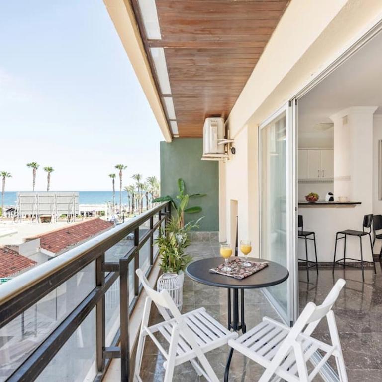 Remo Carihuela a pie de playa parking privado - Apartamento con vistas al mar - 11