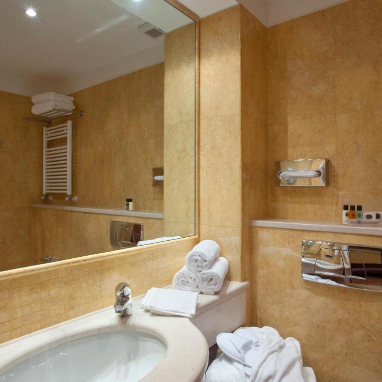 Holiday Inn Cagliari by IHG - Camera Standard - 4