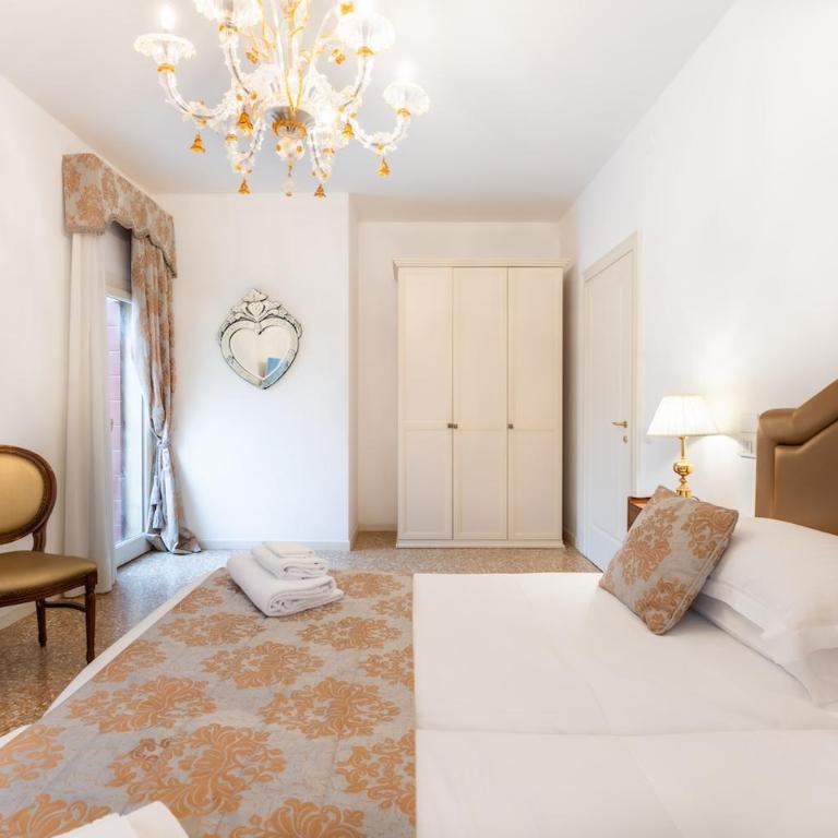 San Teodoro Palace - Luxury Apartments - Superior Three-Bedroom Apartment with Terrace - Split Level - 17