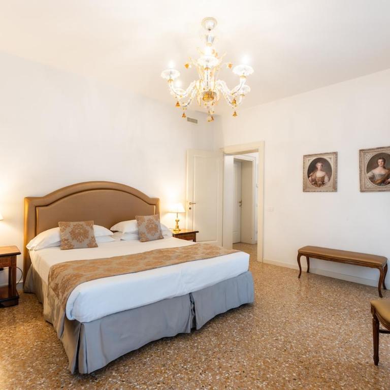 San Teodoro Palace - Luxury Apartments - Superior Three-Bedroom Apartment with Terrace - Split Level - 6