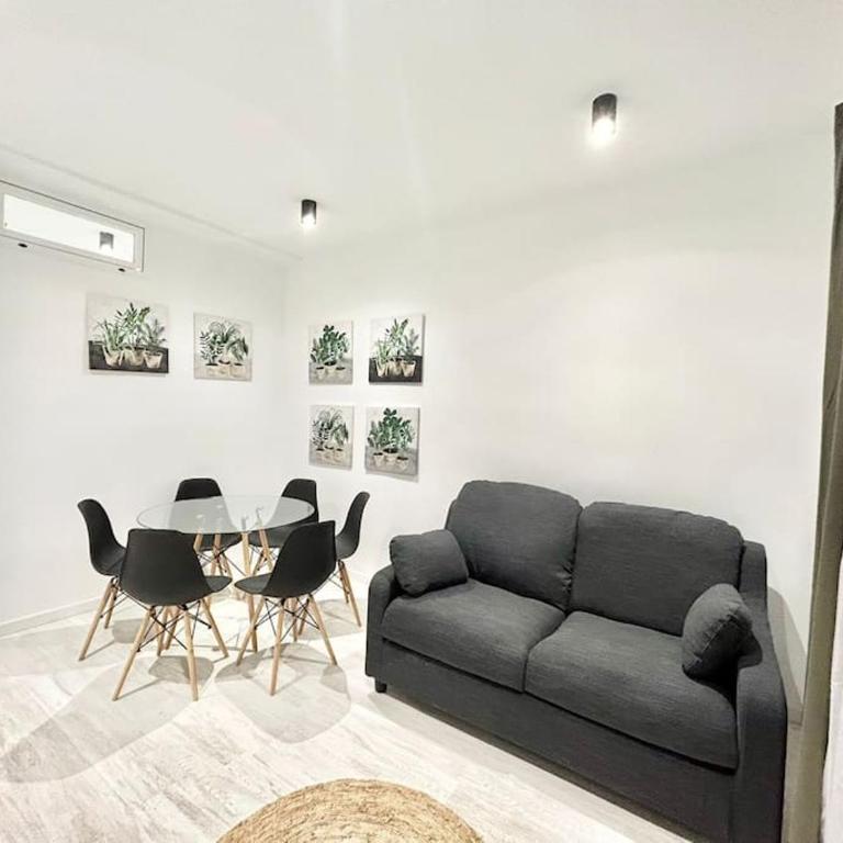 Centro Legazpi 1 - Three-Bedroom Apartment - 4