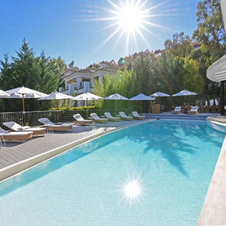 Luxury Villa with Jacuzzis near Puerto Banús - Villa - 41