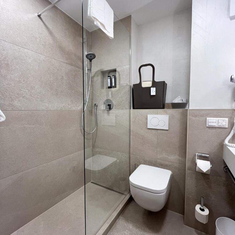 Riessersee Hotel - Doppelzimmer mit Balkon - 7