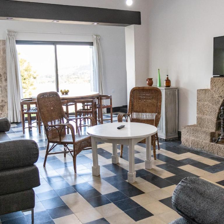Casa con vista plena al lago y a la ciudad de Villa Carlos Paz IG alquilervillacarlospaz - Casa Unifamiliar de 3 dormitorios - 6