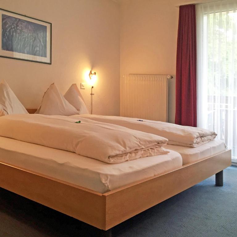 Park-Hotel Saas- Fee - Gemütliches Doppelzimmer - 3
