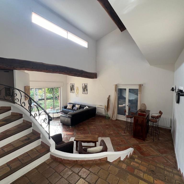 Villa provençale calme avec piscine chauffée 6 ch - Villa - 3