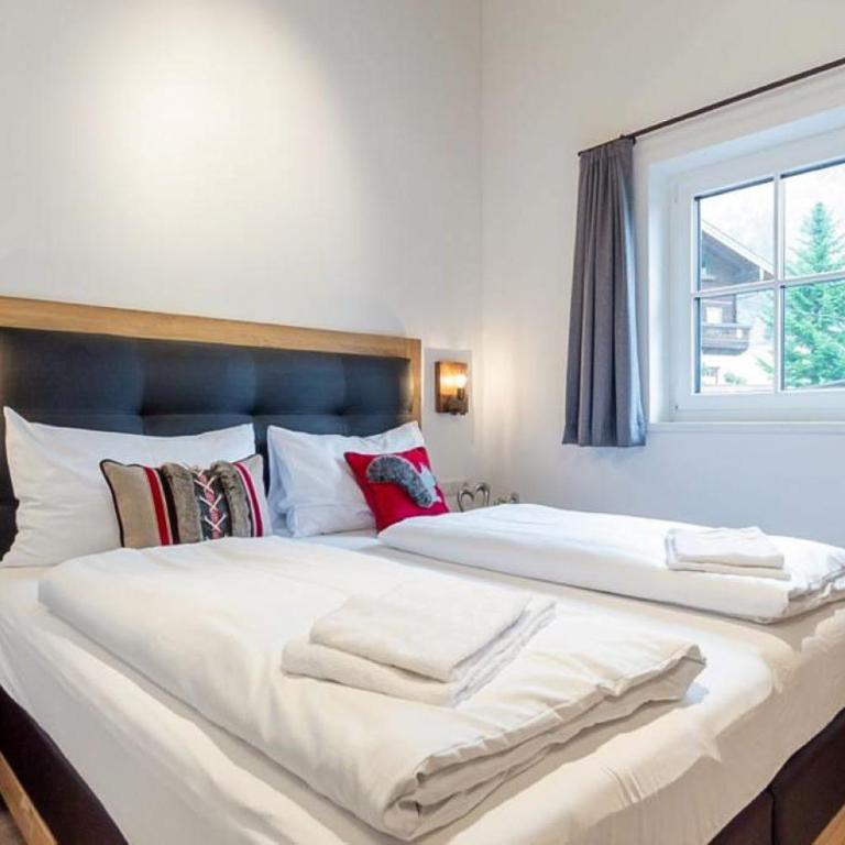 Wasserfall Lodge Krimml - Superior Chalet with 4 Bedrooms - 10