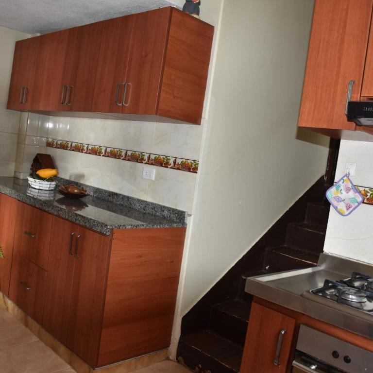 CHALET LOS PINOS - Habitación Doble con baño privado - 1 o 2 camas - 12
