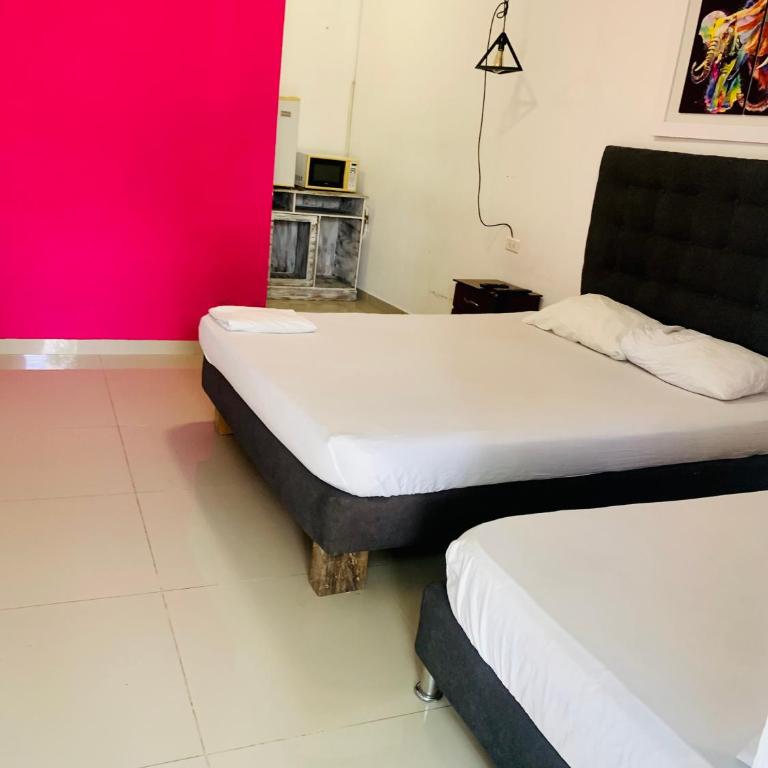 La Clave Hostel - Habitación Cuádruple con baño privado - 2