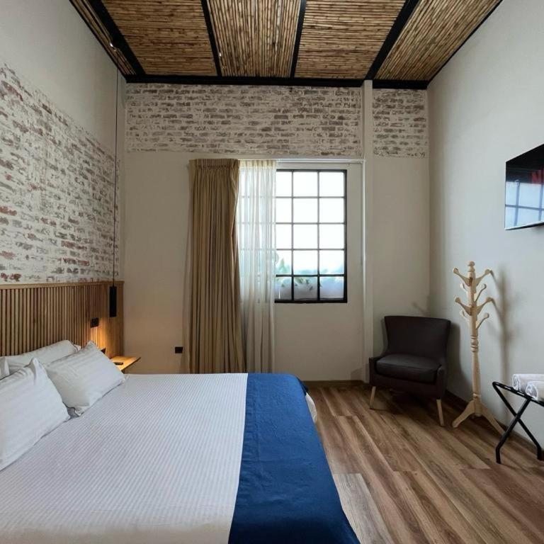 Casa 121, calle 121 no 7-18 - Habitación Doble con baño privado - 11