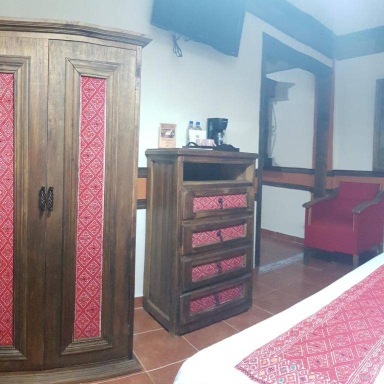 Nuestras Raíces Hotel - Museo - Restaurante - Chambre Triple - Vue sur Jardin - 4