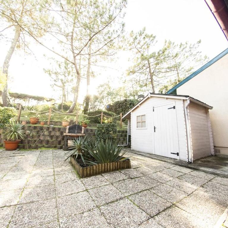 Maison moderne et traditionnelle à 300m de la plage, avec jardin, barbecue et parking privé - FR-1-413-234 - Villa - 9