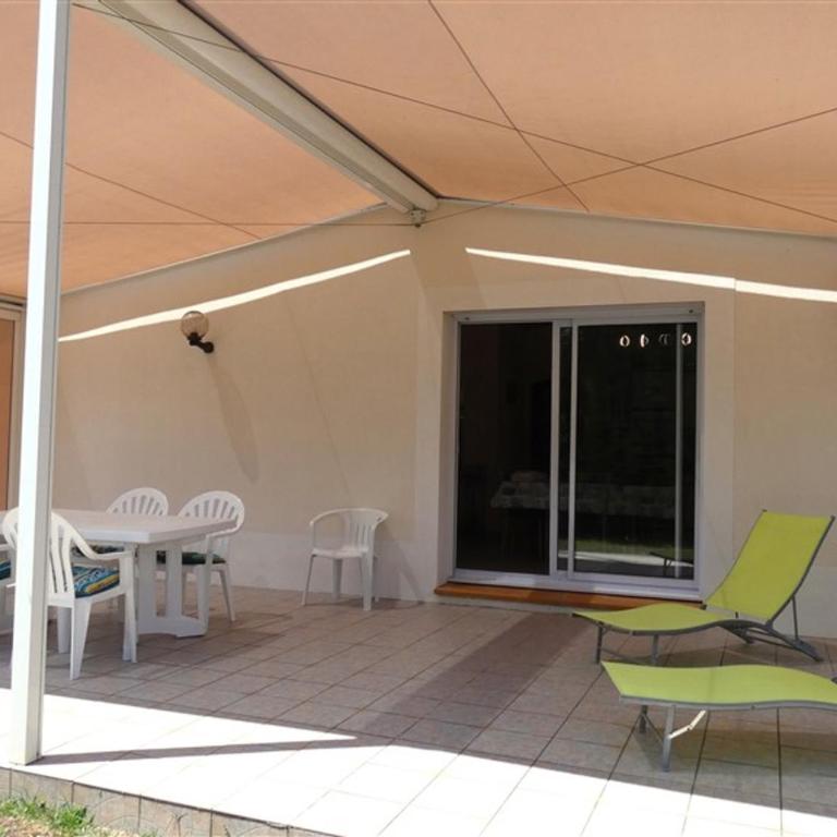 Maison 2 chambres proche plage et commerces, terrasse couverte - FR-1-323-284 - Maison de Vacances - 5