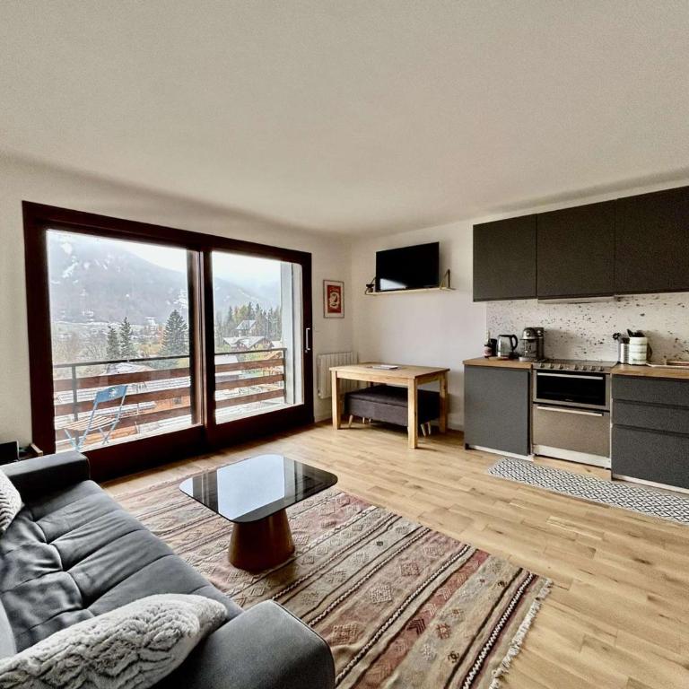 Studio cabine 4 pers avec balcon, près commerces et navette gratuite - Appartement 1 Chambre - 4