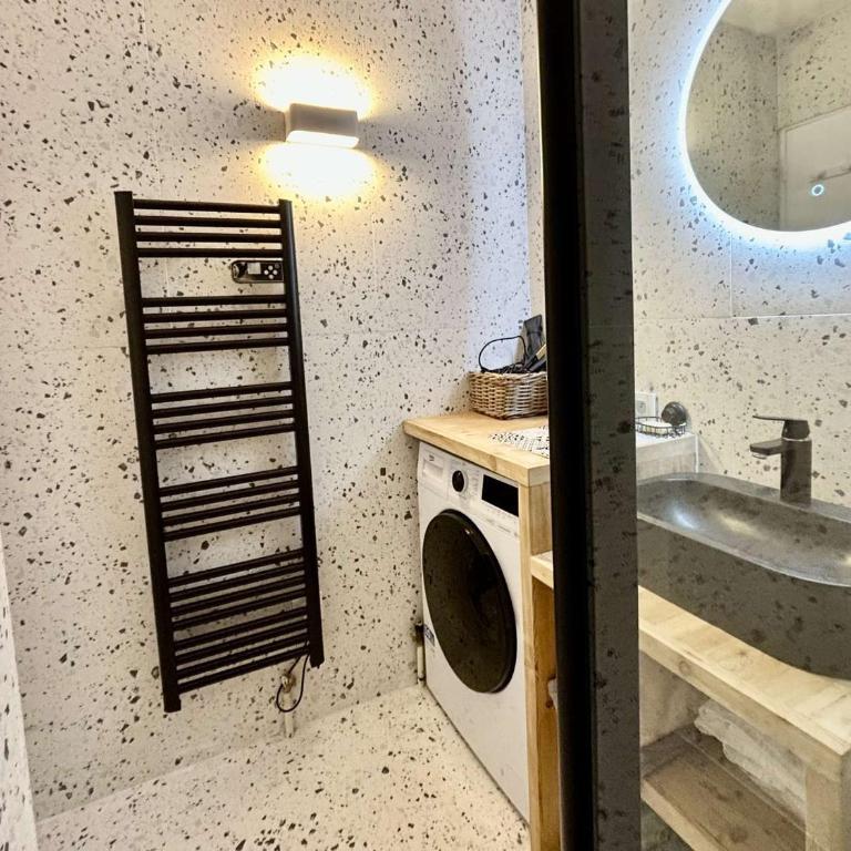 Studio cabine 4 pers avec balcon, près commerces et navette gratuite - Appartement 1 Chambre - 5