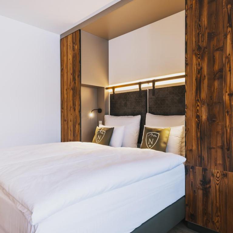 Nikolaus by AvenidA Panoramic Wellness Suites - Deluxe Doppelzimmer mit Sauna - 4