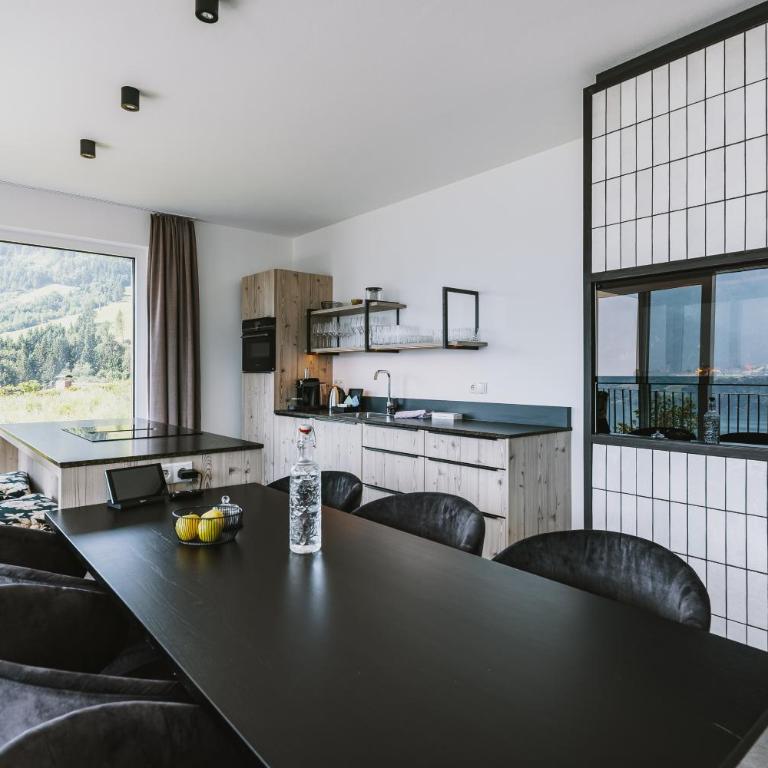 Nikolaus by AvenidA Panoramic Wellness Suites - Suite mit 3 Schlafzimmern und Sauna - 2