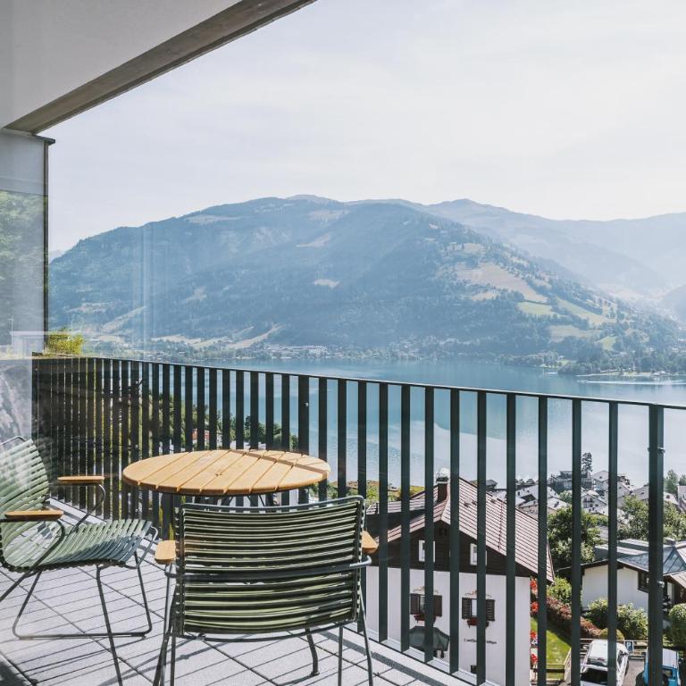Nikolaus by AvenidA Panoramic Wellness Suites - Deluxe Suite mit 2 Schlafzimmern und Sauna - 6
